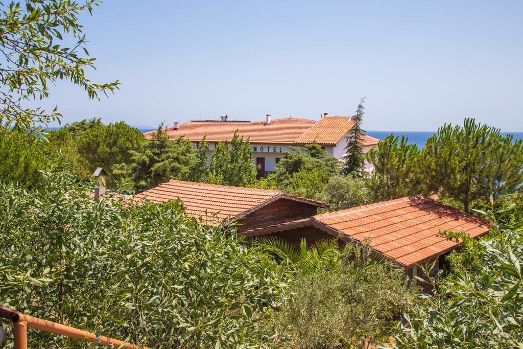 Assos Terrace Hotel Esterno foto
