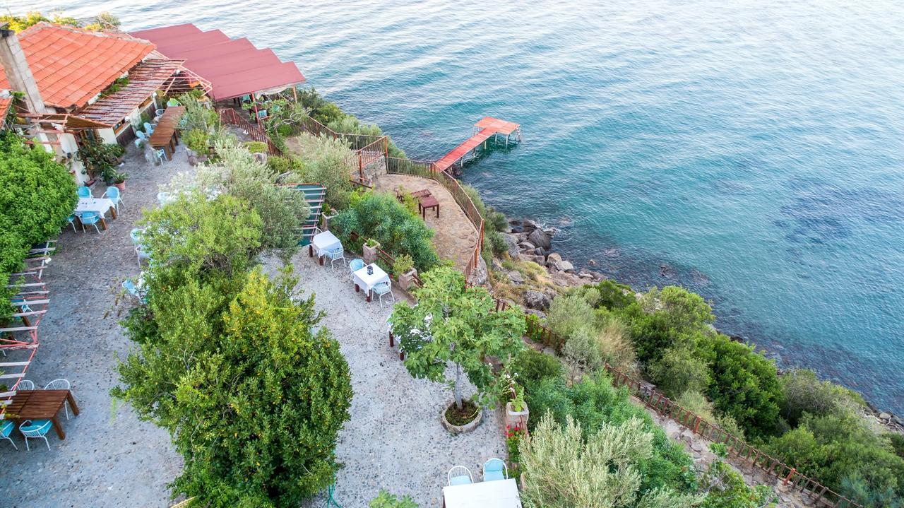 Assos Terrace Hotel Esterno foto