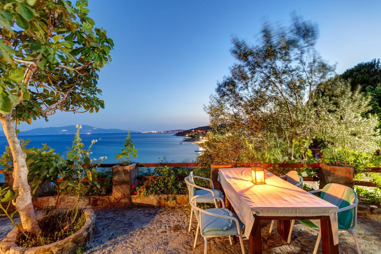Assos Terrace Hotel Esterno foto